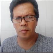 Profesor de pintura y escultura generando procesos de formación artística en estas áreas a través de clases magistrales prácticas para niños, jóvenes y adultos